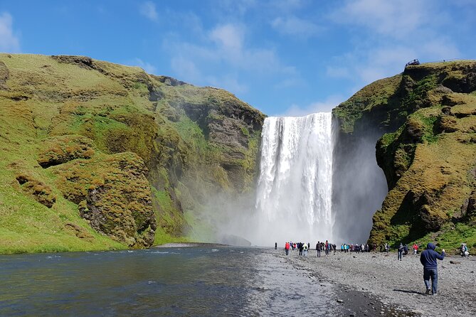 2-Day South Coast w/Glacier Hike & Jokulsarlon - Small Group Tour - Hofskirkja and the road to Jökulsárlón