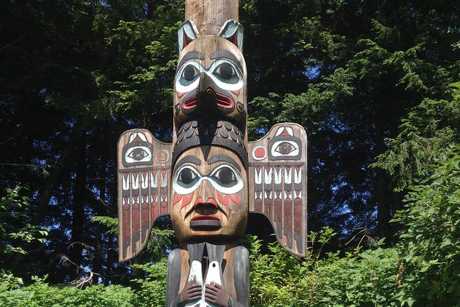 2 Hour Alaska Rainforest Walk and Totem Park Small Group Tour - Totems, clan houses, and an important park detail