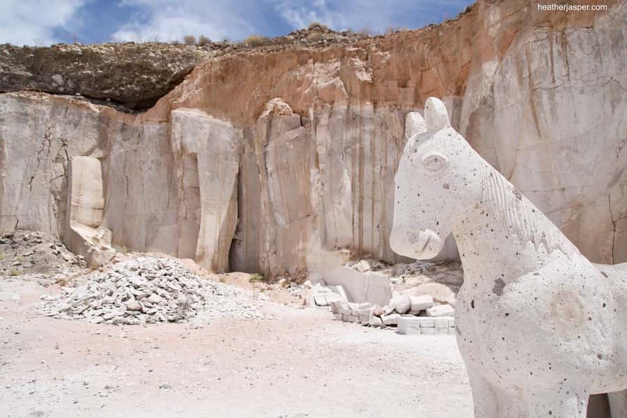 4-hour excursion: Ruta del Sillar with Hiking in Culebrillas - Apachetas and the return to Arequipa