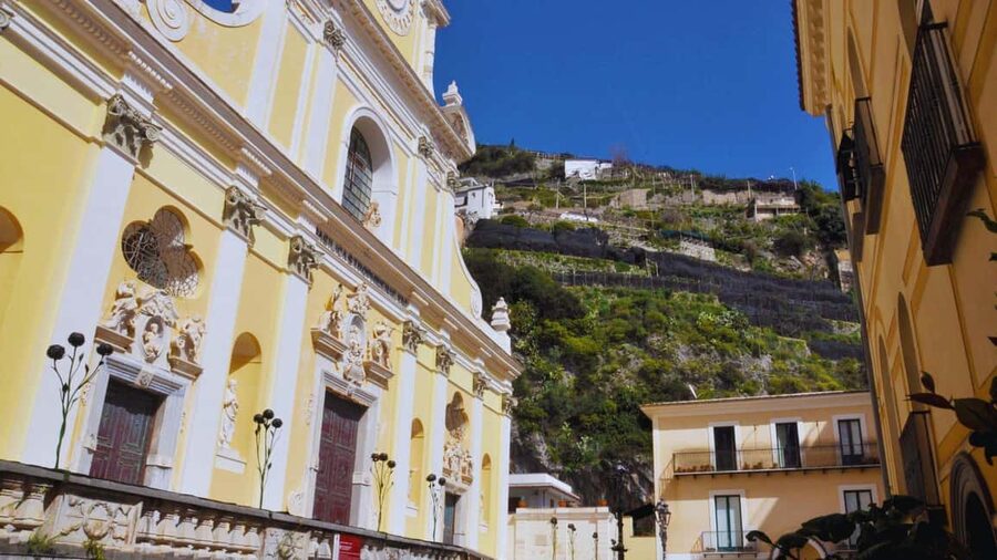 Amalfi Coast: Hike Along the Path of the Lemons - Meeting your guide beside the Reginna Major river
