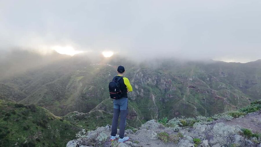 Anaga: Guided Hiking to Taborno with Ocean Views & Pickup - The ridge section: ocean, cliffs, and exposure