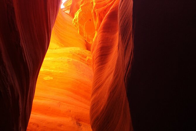 Antelope Canyon X Hiking Tour (with Option Upgrade to Photo Tour) - What the guides add to the experience