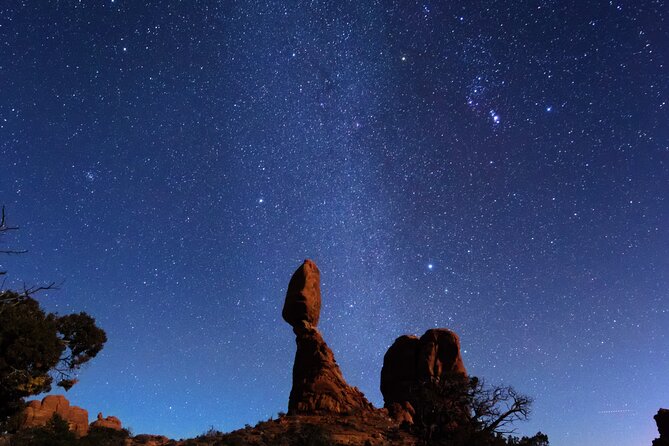 Astro-Photo, Hiking and Stargazing Tour in Arches National Park - What the $175 Arches night experience includes