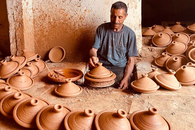 Atlas : Pottery workshop , hiking and swimming Pool - The Best Reasons to Choose It