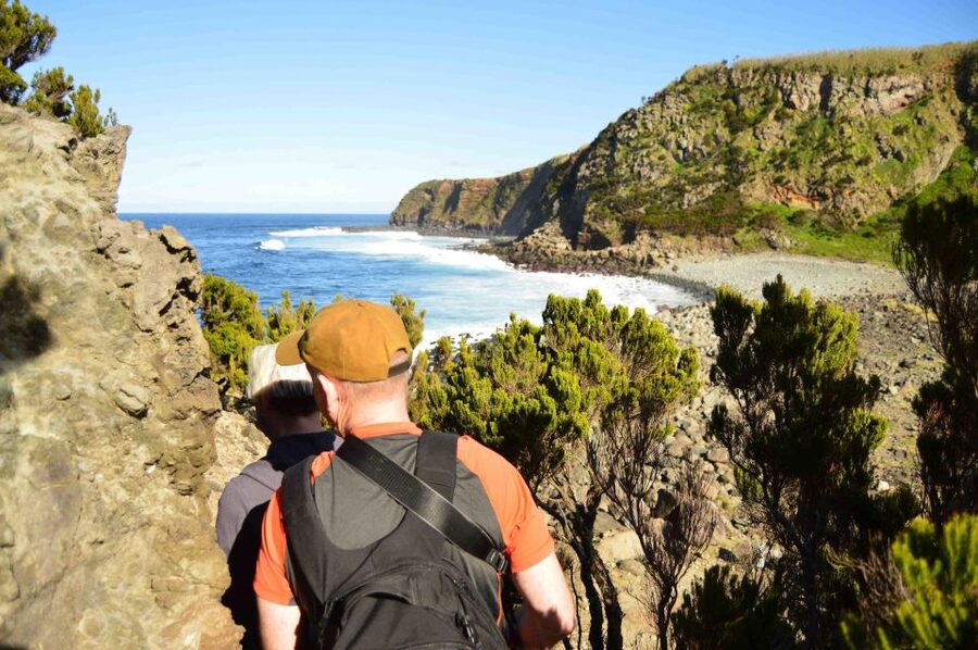 Baías de Agualva hiking - Terceira island - Walking the volcanic edge of Terceira