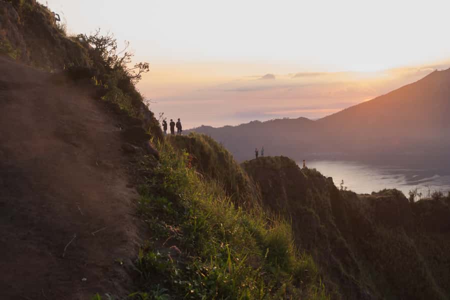Bali: Mount Batur Sunrise Hike and Hidden Waterfall - Meeting your guide at Mount Batur