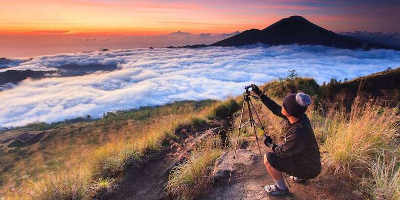 Bali: Mount Batur Sunrise Hike Guided Tour - Why Mount Batur Works So Well at Sunrise