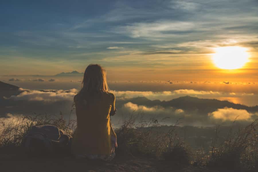 Bali: Mount Batur Sunrise Hike Including Transfer & All Cost - Starting in the dark at Mount Batur