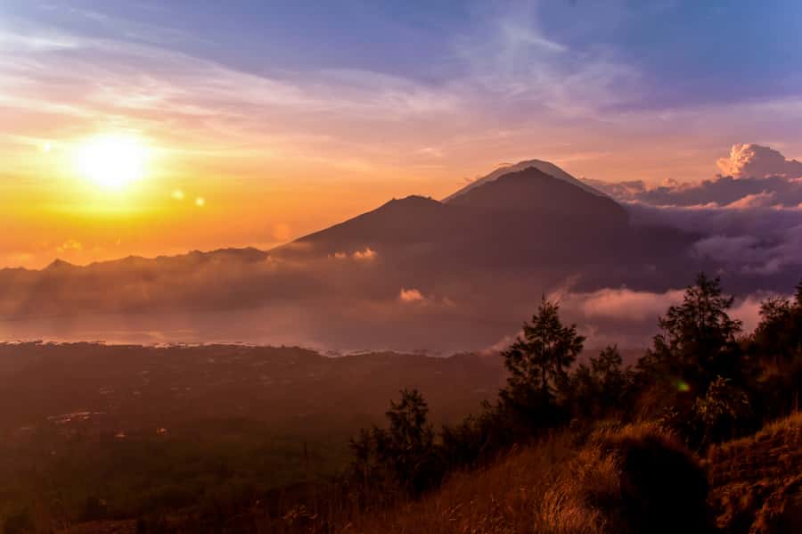 Bali: Mount Batur Sunrise Hike with Breakfast & Hot Spring - Practical packing advice