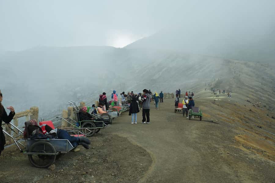 Bali or Banyuwangi: Mount Ijen Blue Fire Hiking - The midnight start from Bali or Banyuwangi
