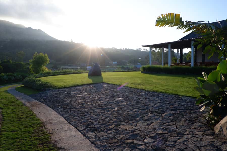 Bali: Sunrise Hike at Mount Batur with Bali Swing - Why Mount Batur works as a first stop