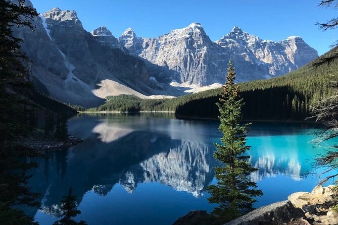 Banff/Canmore Moraine Lake & Lake Louise– Hike, Canoe or Sightsee - The opening drive through Vermilion Lakes