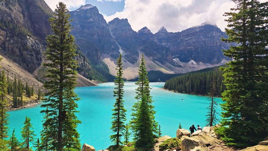Banff/Canmore Moraine Lake & Lake Louise-Hike/Canoe/Sightsee - Lake Louise: more room for hiking and quiet sightseeing