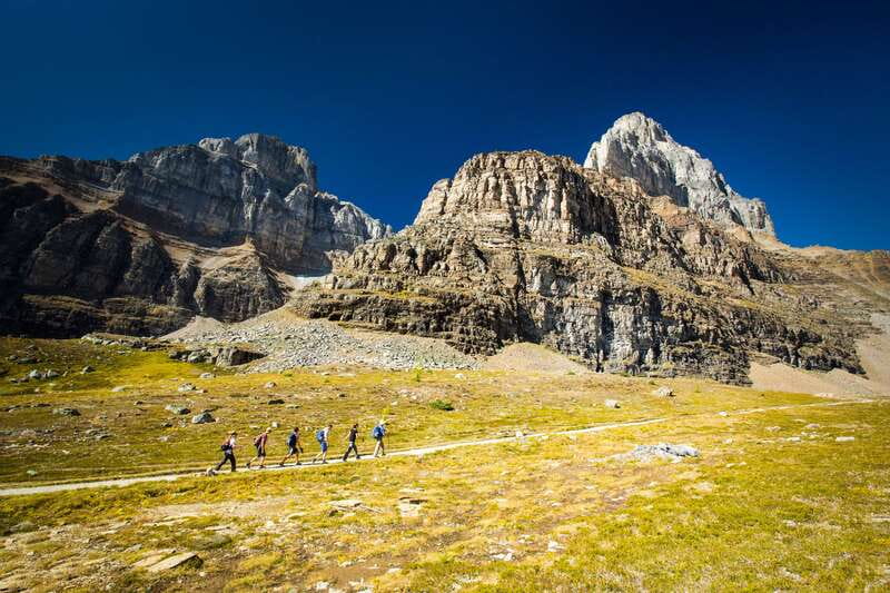 Banff National Park: Guided Signature Hikes with Lunch - Lunch, poles, and what to pack