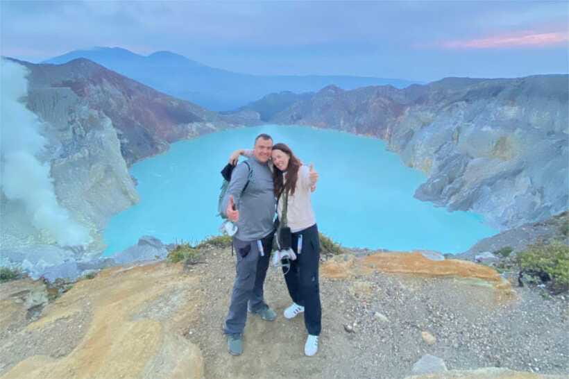 Banyuwangi: Mt. Ijen Sunrise Hike with Pickup & Health Check - Which guide style suits you best