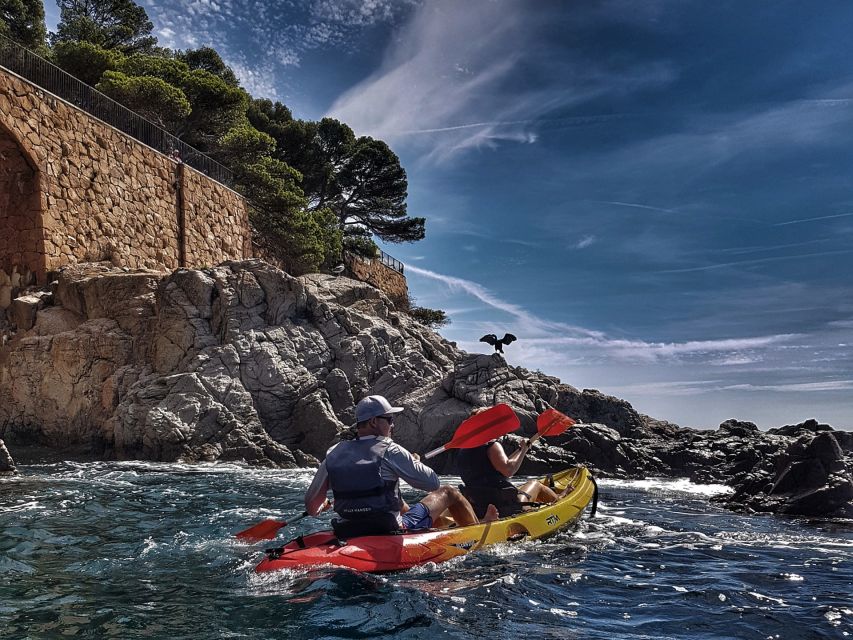 Barcelona: Costa Brava Hiking, Sea Kayaking & Lagoon Dipping - Platja de Sant Pol: lunch and free time