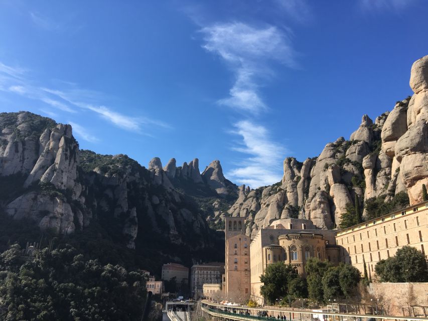 Barcelona: Half-Day Montserrat Monastery and Mountain Hike - Key points to know before booking