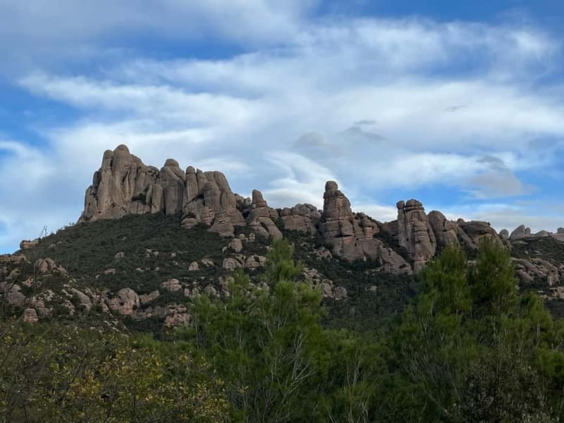 Barcelona: Montserrat afternoon tour, easy hike & boys choir - Why the afternoon timing works at Montserrat