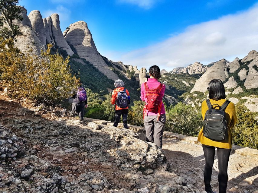 Barcelona: Montserrat Hiking Experience and Monastery Visit - What the small group changes