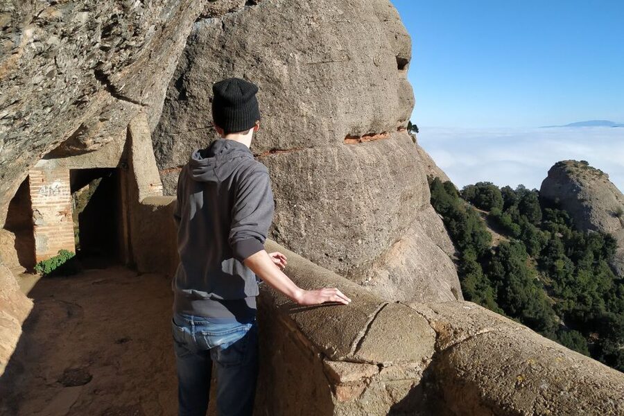 Barcelona: Montserrat Monastery & Hiking Off the Beaten Path - Meeting in Barcelona and riding to Montserrat