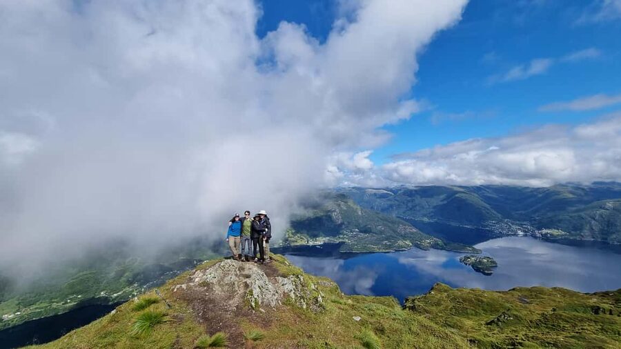 Bergen: Fjord Hiking - The guide makes the difference