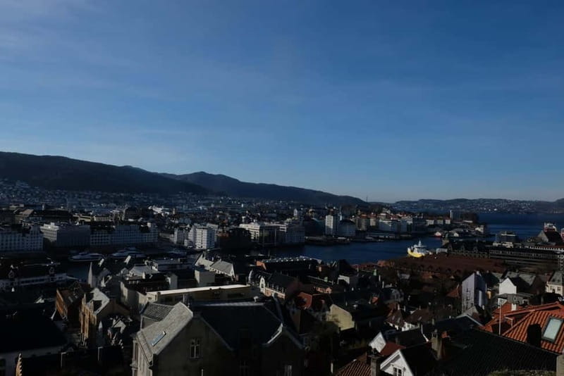 Bergen: Urban Mountain Hiking and History Tour - Skuteviken and the fortress across the water