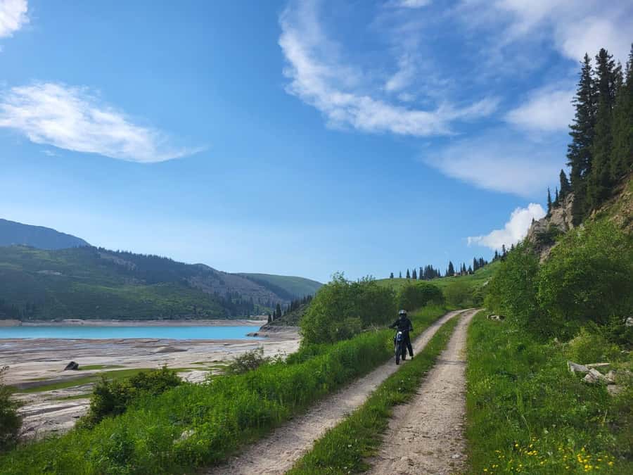 Big Almaty Lake Tour with Optional Hike - What makes the lake special