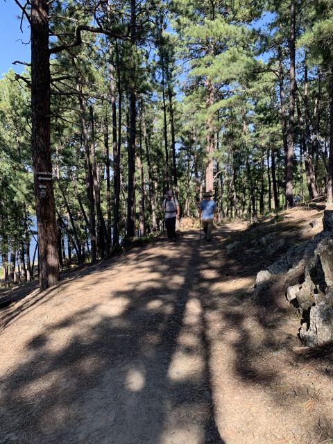 Black Hills: Private Tour of Mt. Rushmore & Flume Trail Hike - Walking the Flume Trail from Sheridan Lake Dam