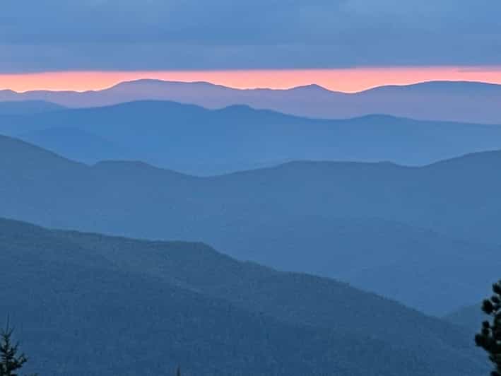 Blue Ridge hiking tour with areas #1 Guide (1/2 day) - The drive to the first mountain views