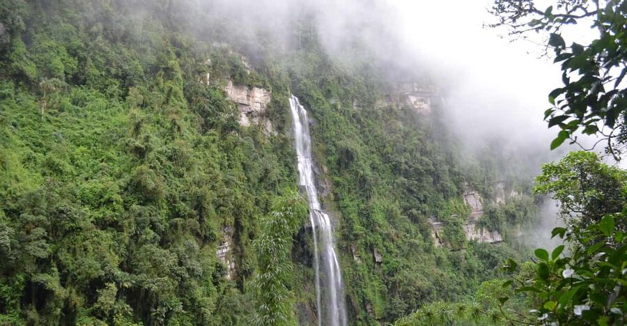 Bogota: Hike to La Chorrera Waterfall, El Chiflón and Guadalupe Hill - Guadalupe Hill gives the day a city-sized finish