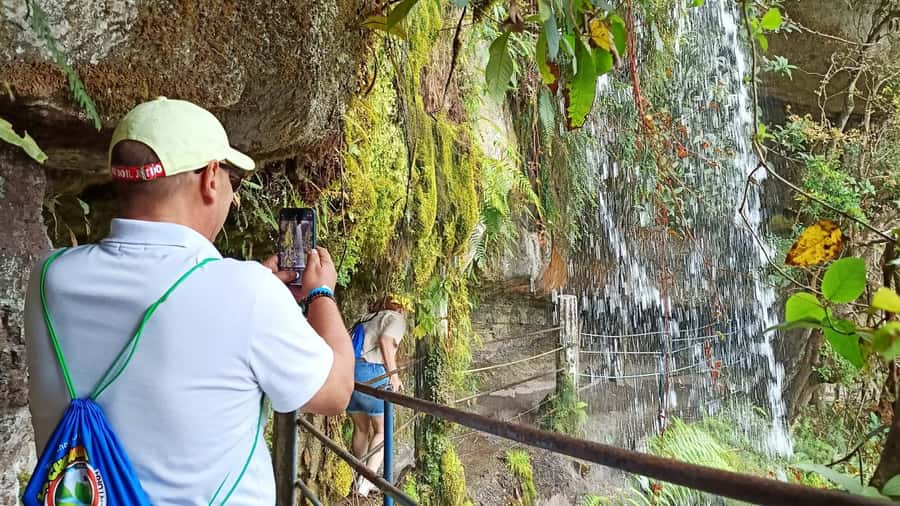 Bogota: La Chorrera Waterfall Guided Hike and Guadalupe Hill - Key points before you book