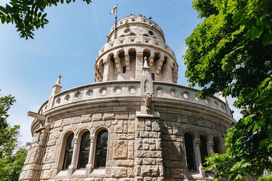 Budapest: Buda Hills Guided Hiking Tour with Optional Lunch - Choosing lunch, lángos, or no meal