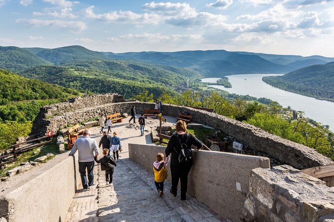 Budapest Hike to Visegrád Castle w or wo Sauna/Danube beach - What to pack and how to prepare