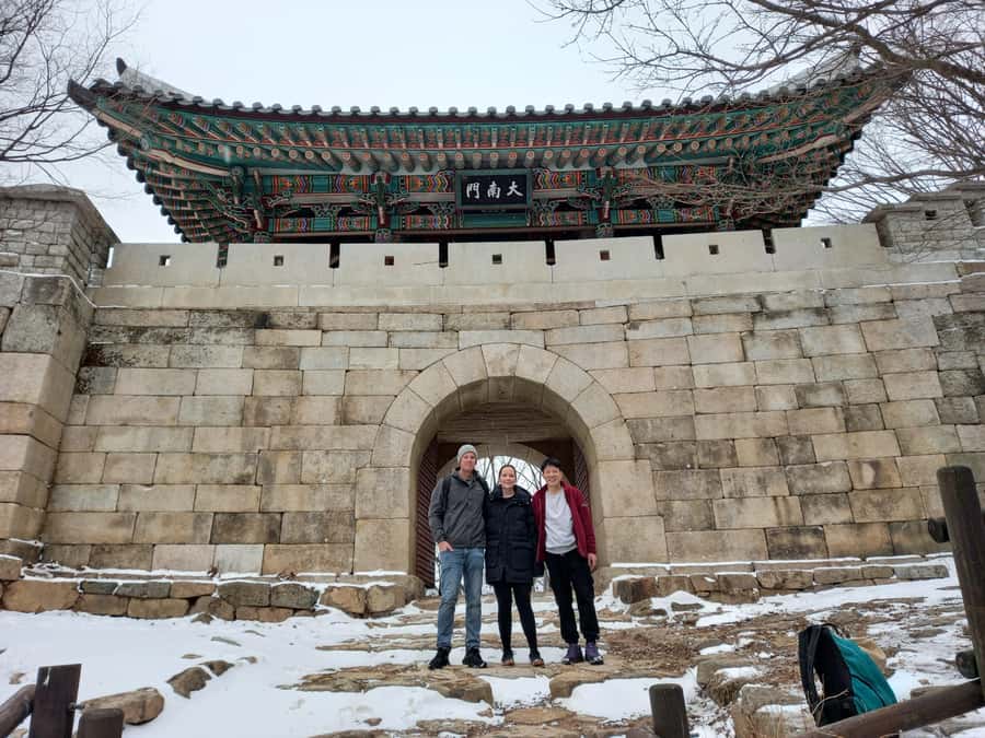 Bukhansan mountain hiking tour - 6 hours - What the guide adds beyond navigation