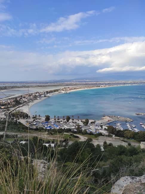 Cagliari: Bike & Hike Tour - From La Marina to Molo Ichnusa