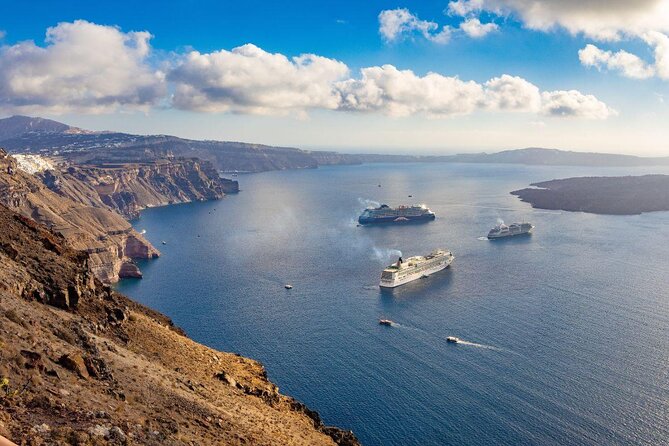 Caldera Private Cruise & Volcano Hike - Key points to know before booking