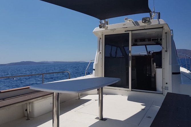Caldera Private Cruise & Volcano Hike - What the private format really adds