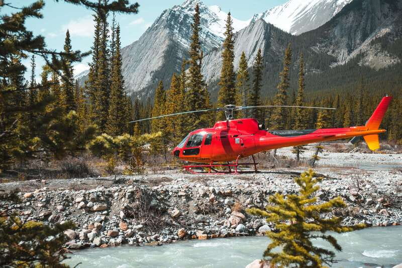 Canadian Rockies: Private Helicopter Tour and Hike for Two - Why the headset makes a difference