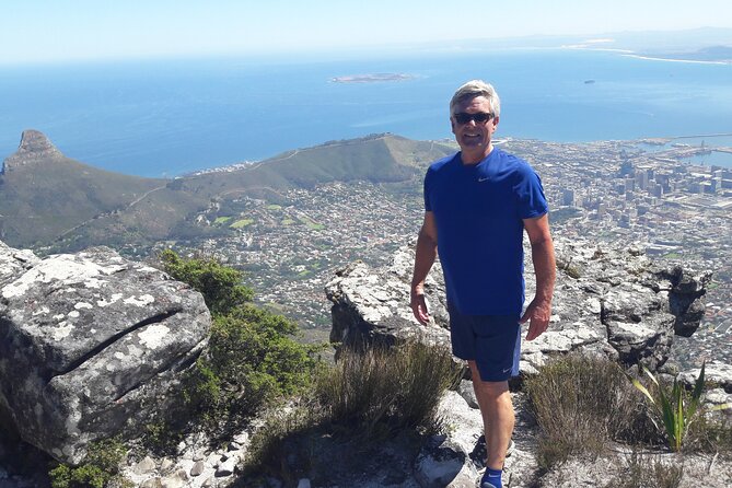 Cape Town: India Venster Half-Day Hike on Table Mountain - Turning toward Camps Bay and the Twelve Apostles