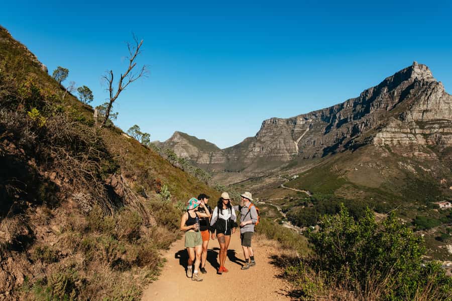 Cape Town: Lion's Head Guided Hike at Sunset - Meeting at 5 Signal Hill Road