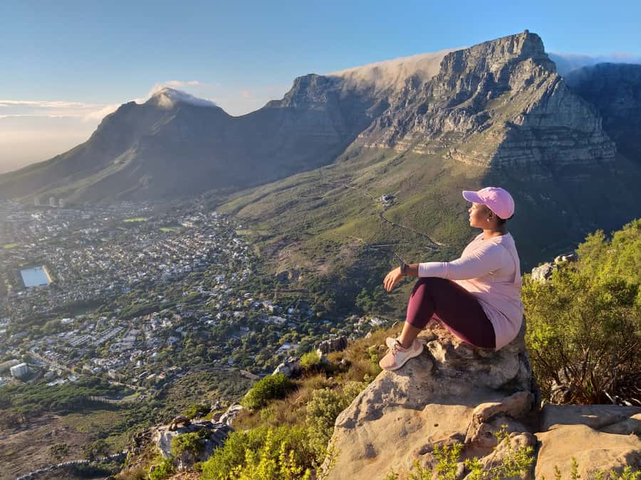 Cape Town: Lion's Head Sunrise Hike - The climb: steady walking with a little scrambling
