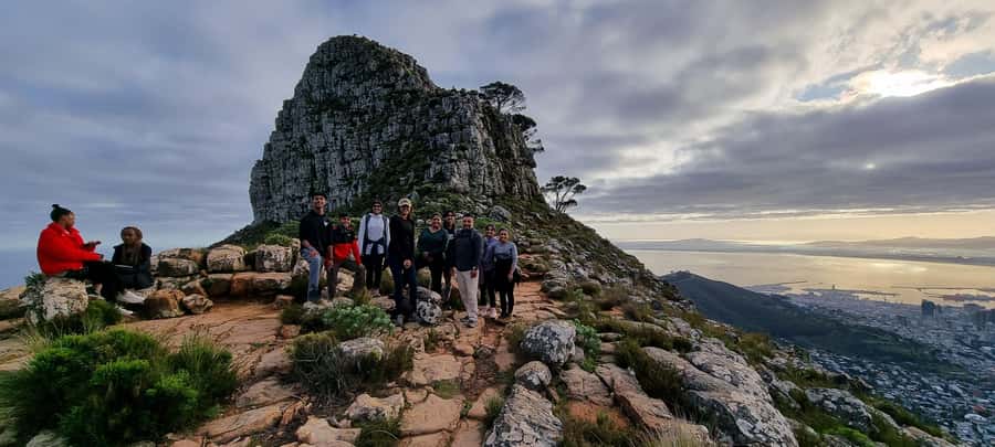 Cape Town: Lion's Head Sunrise or Sunset Guided Hike - Choosing sunrise or sunset