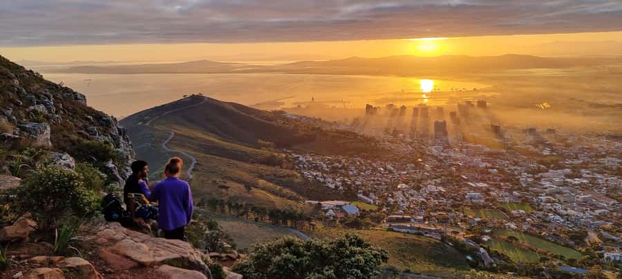 Cape Town: Lion's Head Sunrise or Sunset Guided Hike - Who should book this hike?