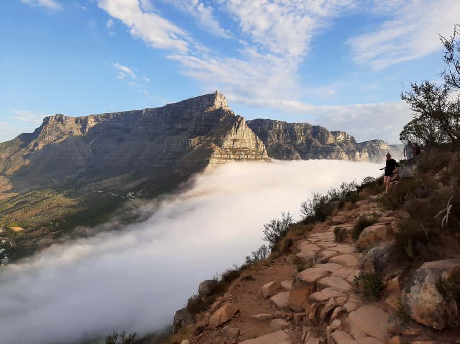 Cape Town: Lion's Head Sunrise with coffee or Sunset Hike - How difficult is the hike?