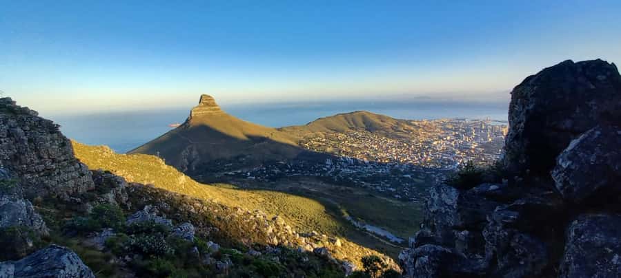 Cape Town: Table Mountain Hike via India Venster Morning - The India Venster window and lower buttress