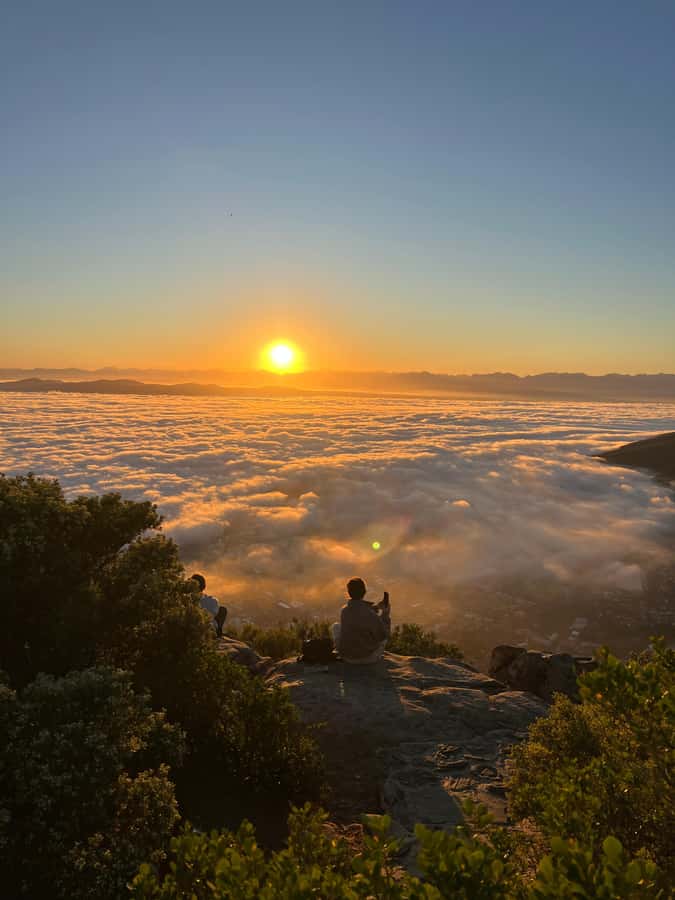 Cape Town: Table Mountain Hike with an Experienced Guide - Kasteelspoort adds variety and the famous Diving Board