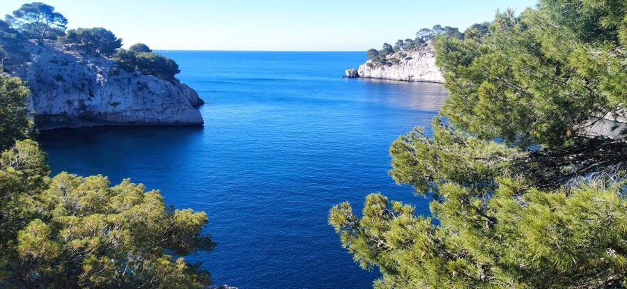 Cassis: 3 Calanques Half-Day Hiking Tour with Swimming - The climb toward En-Vau