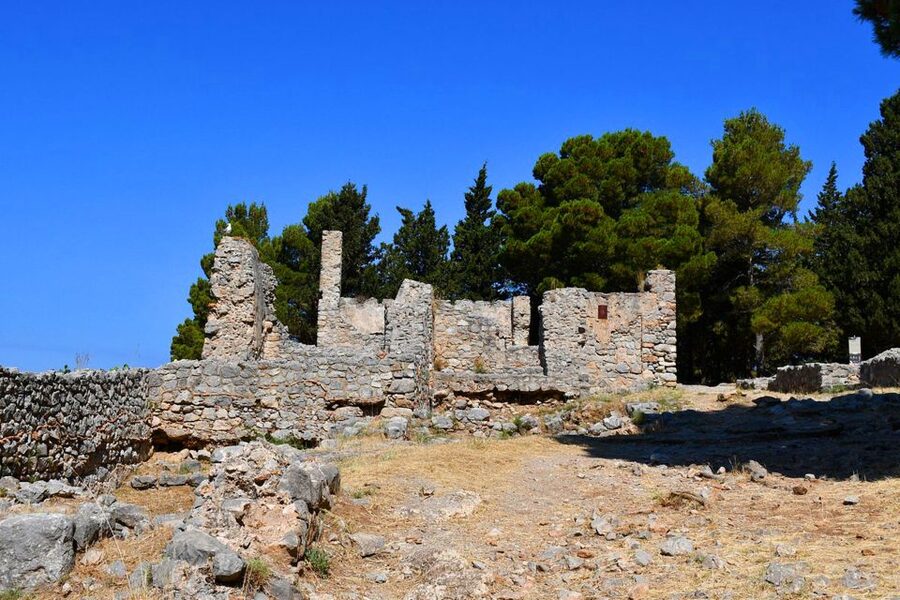 Cefalú: La Rocca Archaeological Park Guided Hiking Tour - The medieval path and the price of the climb