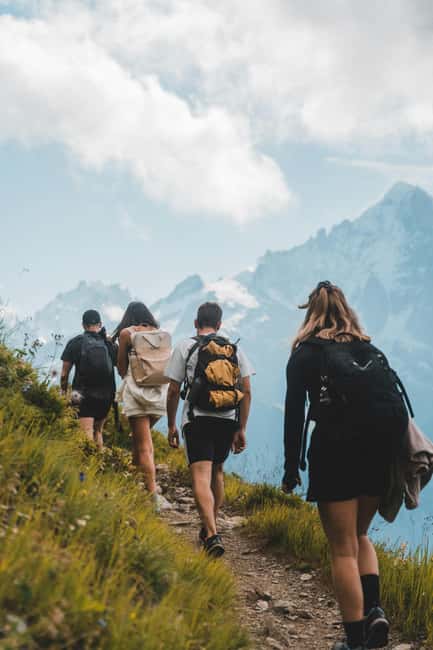 Chamonix: Sunset Hike & Fondue in the Alpine Land with Guide - What to bring for a comfortable evening