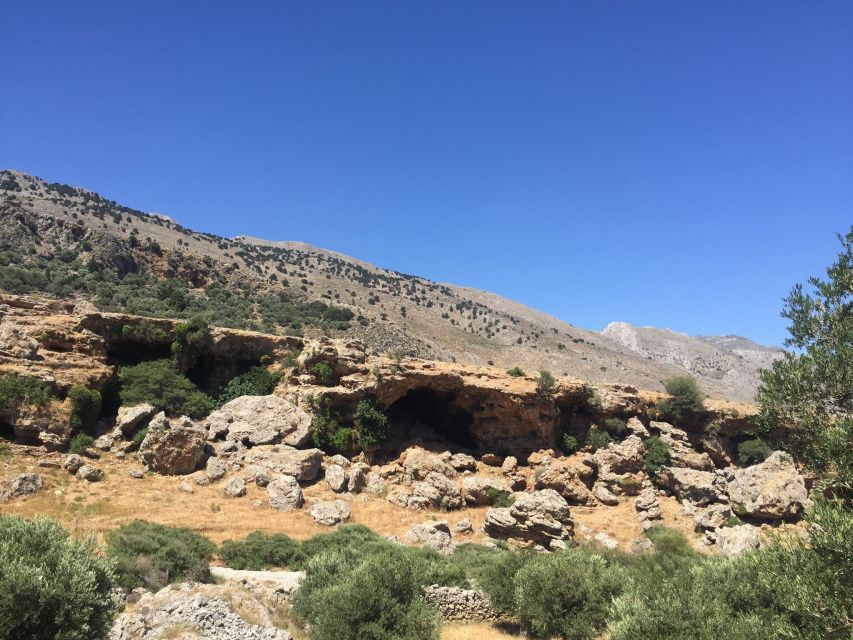 Chania: Imbros Gorge Hiking Tour & Beach Relaxation - A practical note on guide style